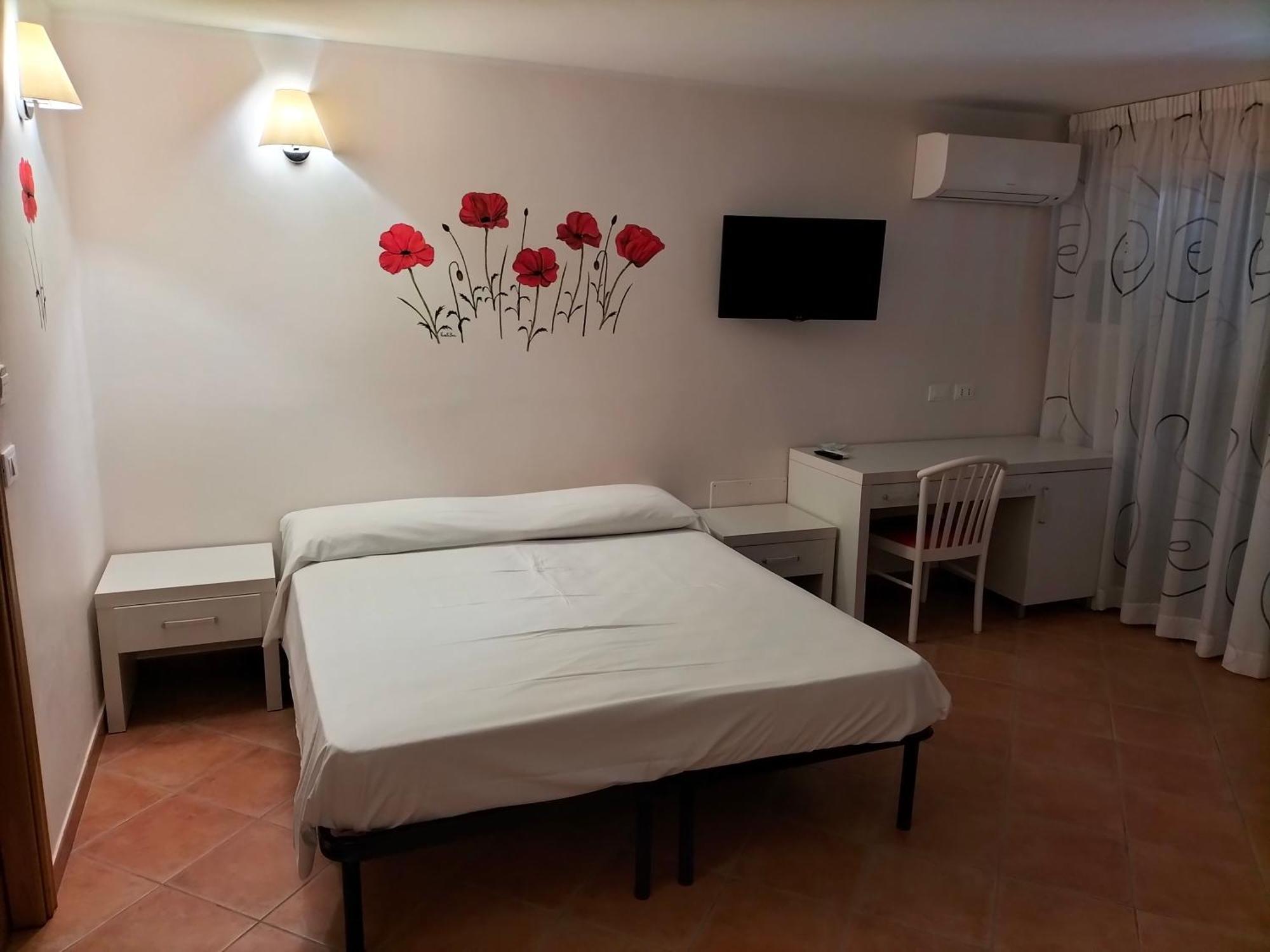 B&B Il Quadrifoglio โตรเปอา ภายนอก รูปภาพ